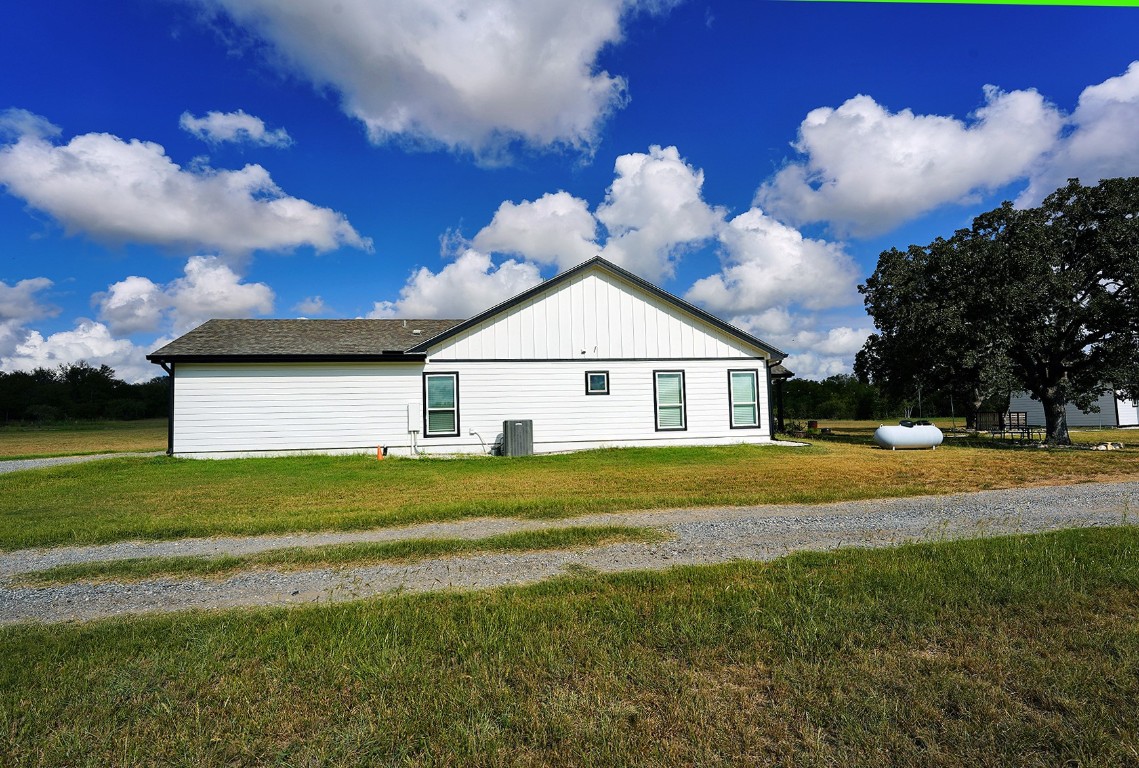 2805 Tumbleweed Trail , Dale, TX, 78616 | 8706186 | Realty Texas LLC
