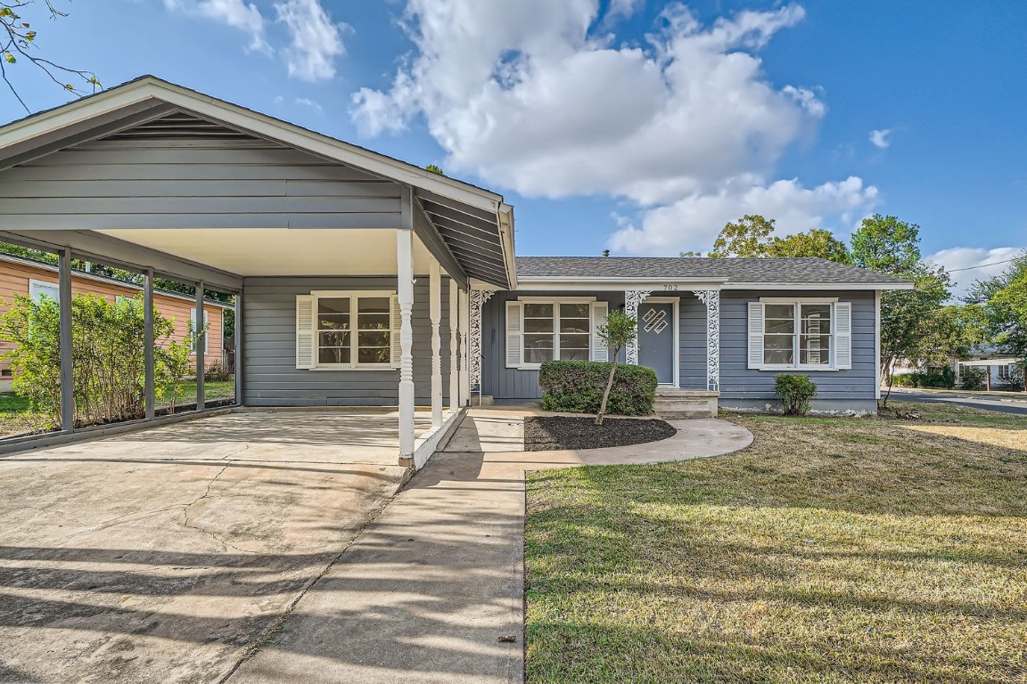 702 Otis Street , Taylor, TX, 76574 | 7438624 | Realty Texas LLC