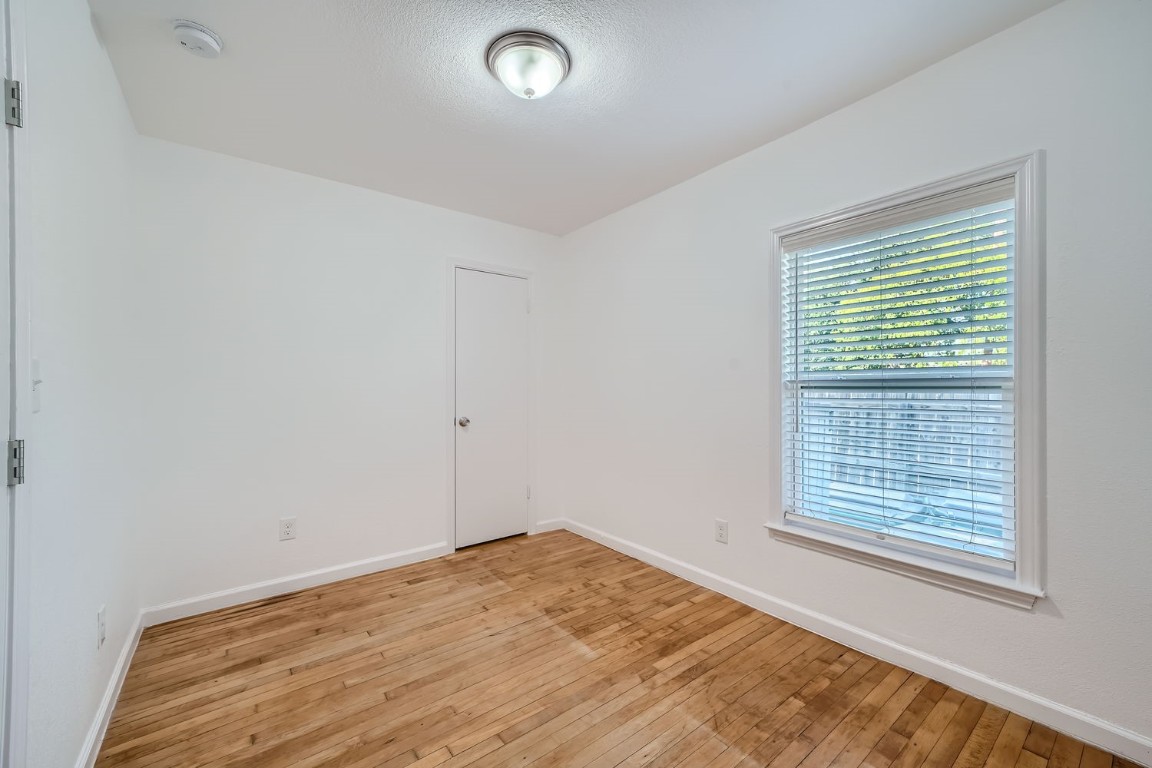 702 Otis Street , Taylor, TX, 76574 | 7438624 | Realty Texas LLC
