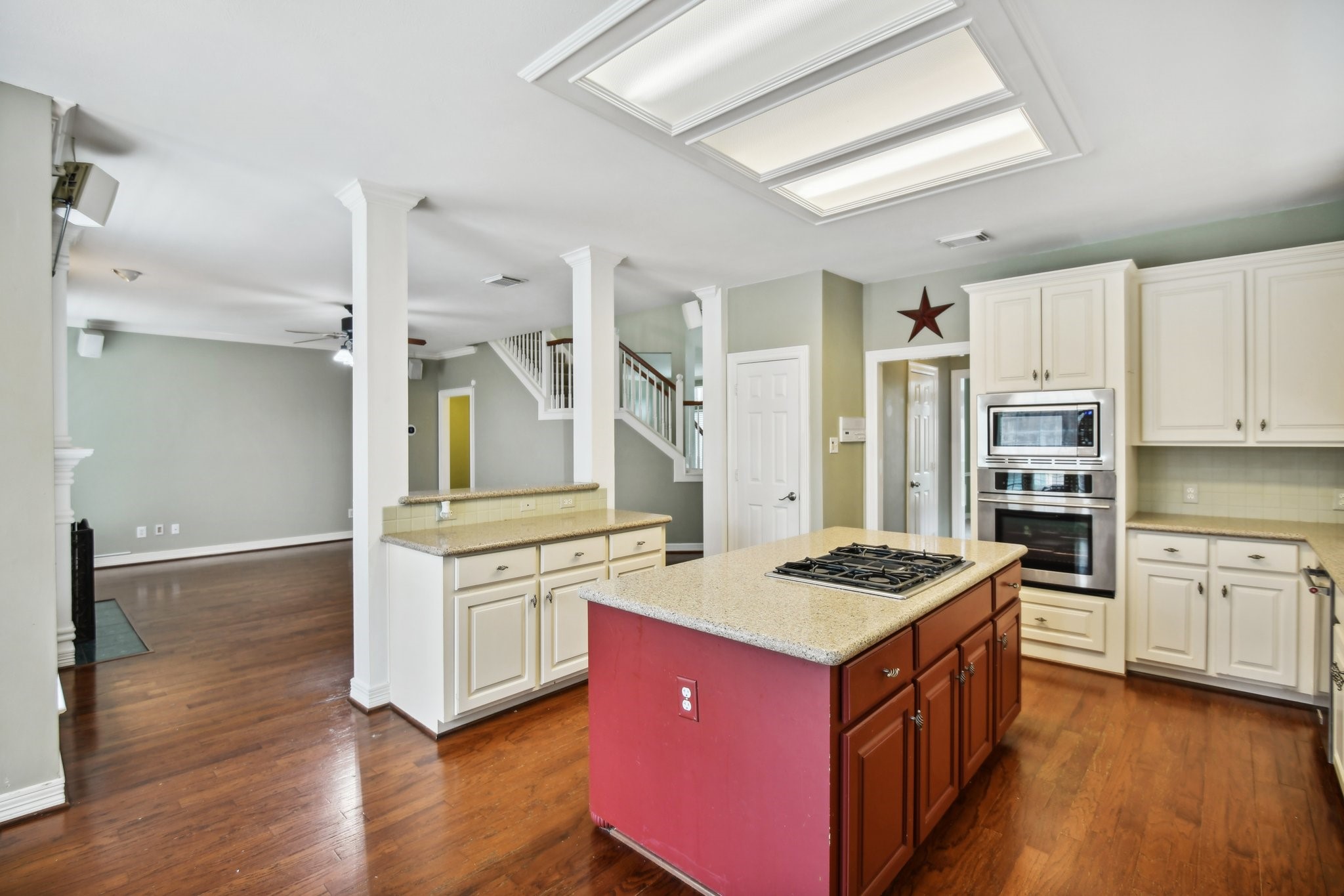 4011 N Water Iris Court , Houston, TX, 77059 | 82408704 | Realty Texas LLC