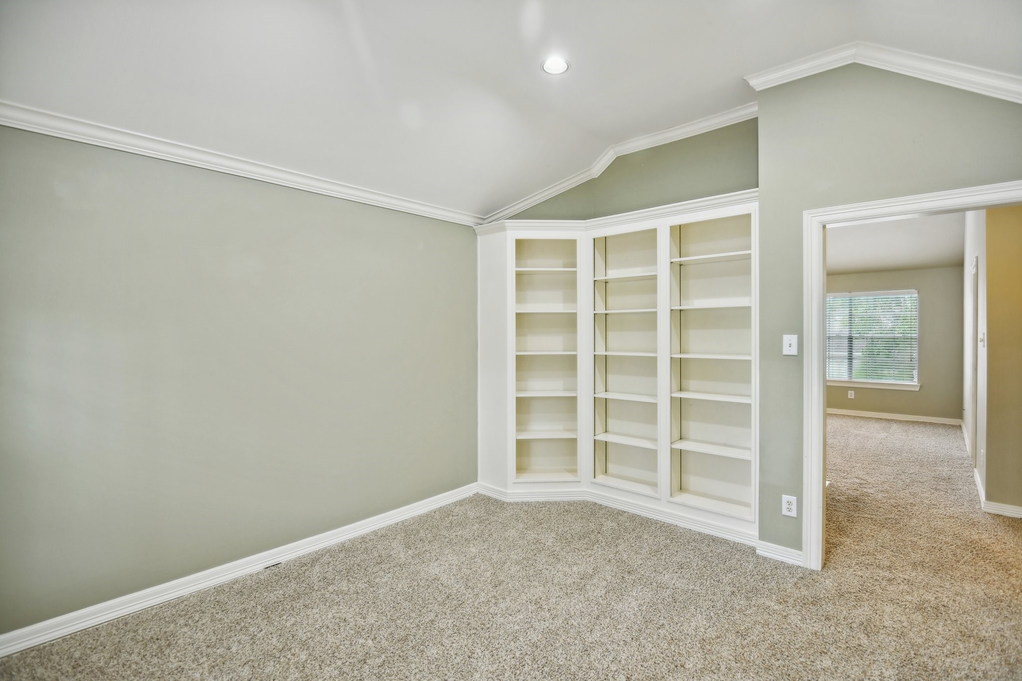4011 N Water Iris Court , Houston, TX, 77059 | 82408704 | Realty Texas LLC