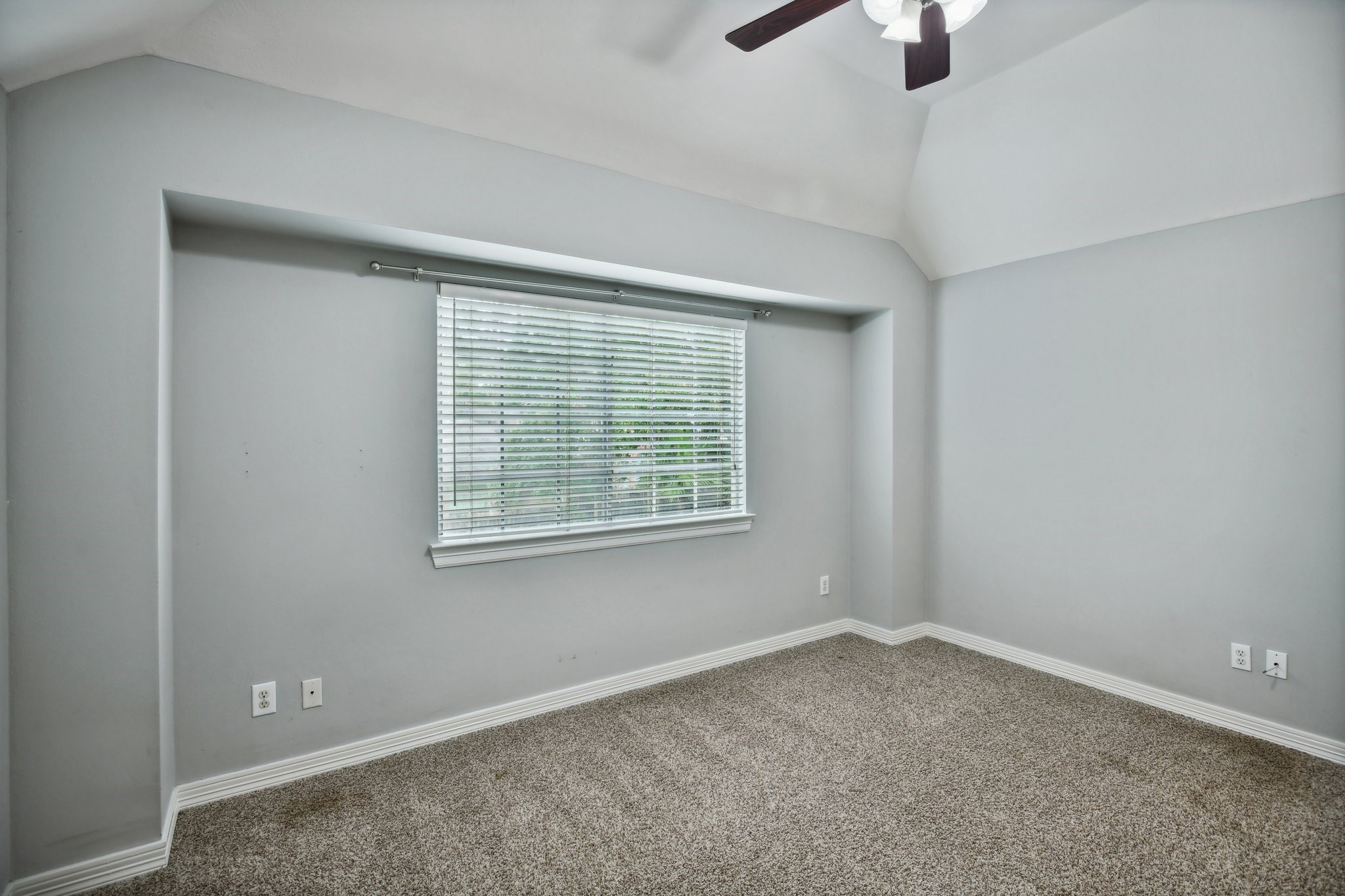 4011 N Water Iris Court , Houston, TX, 77059 | 82408704 | Realty Texas LLC