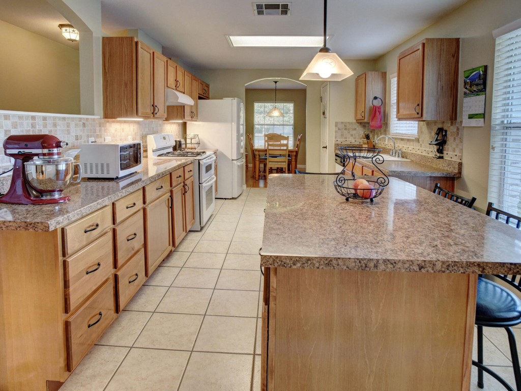620 Elizabeth Lane , Bastrop, TX, 78602 | 3196338 | Realty Texas LLC