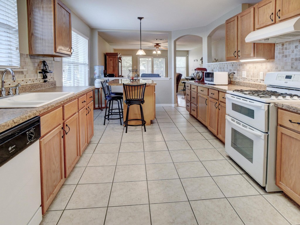 620 Elizabeth Lane , Bastrop, TX, 78602 | 3196338 | Realty Texas LLC