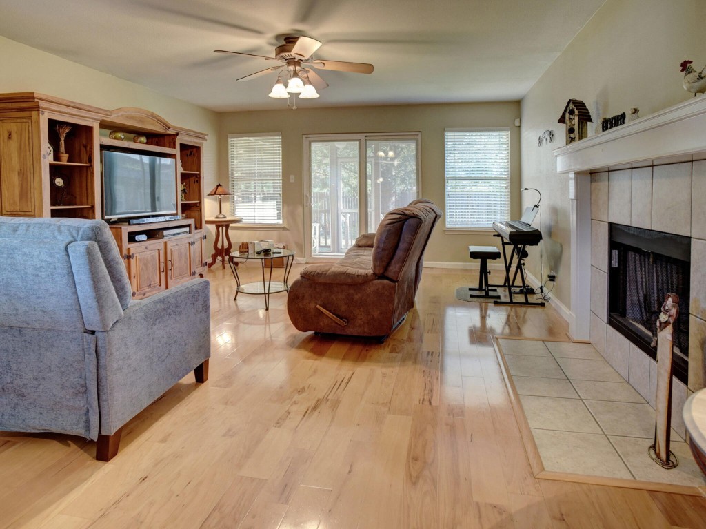 620 Elizabeth Lane , Bastrop, TX, 78602 | 3196338 | Realty Texas LLC