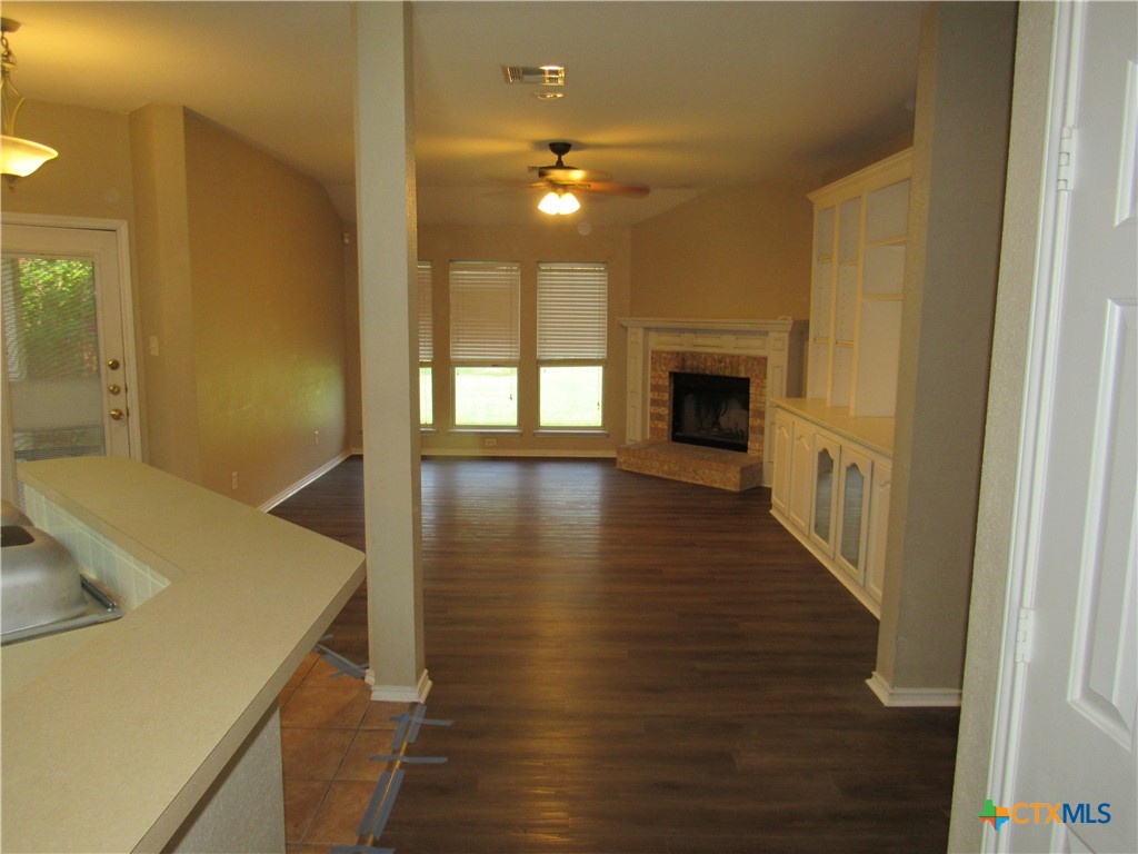 109 Harvest Loop , Harker Heights, TX, 76548 | 558353 | Realty Texas LLC