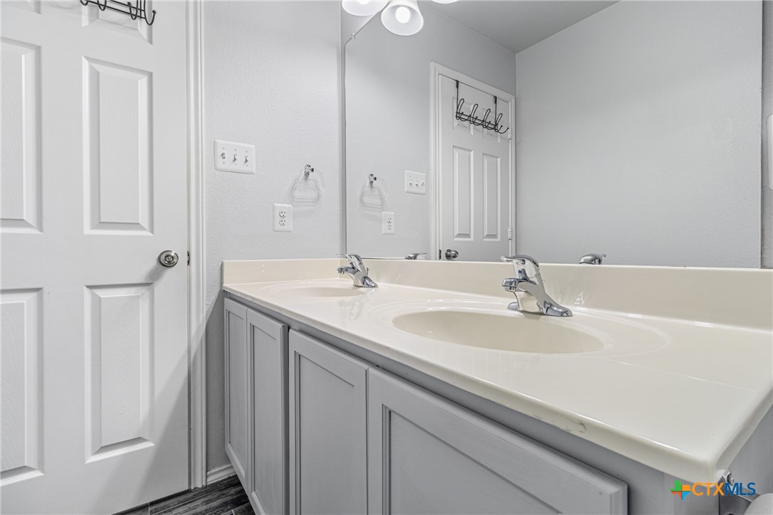 5411 Red Pine Drive , Killeen, TX, 76542 | 558402 | Realty Texas LLC