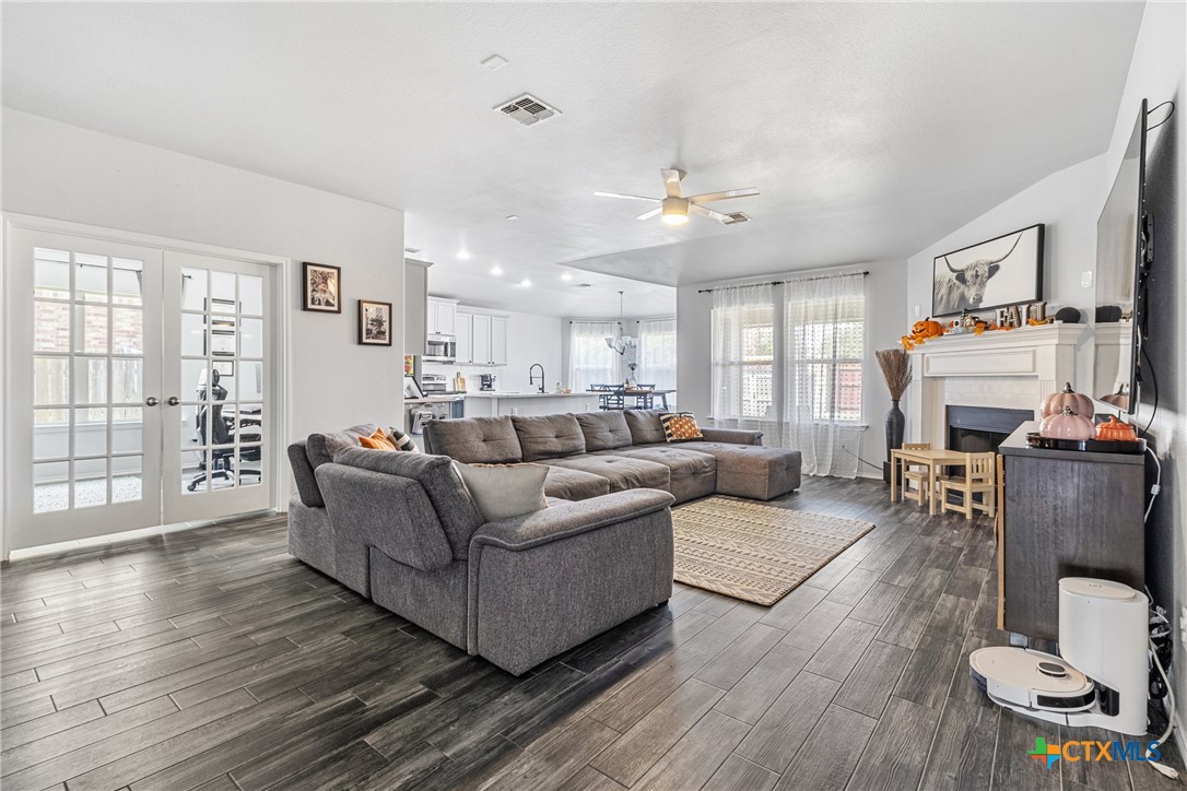 5411 Red Pine Drive , Killeen, TX, 76542 | 558402 | Realty Texas LLC