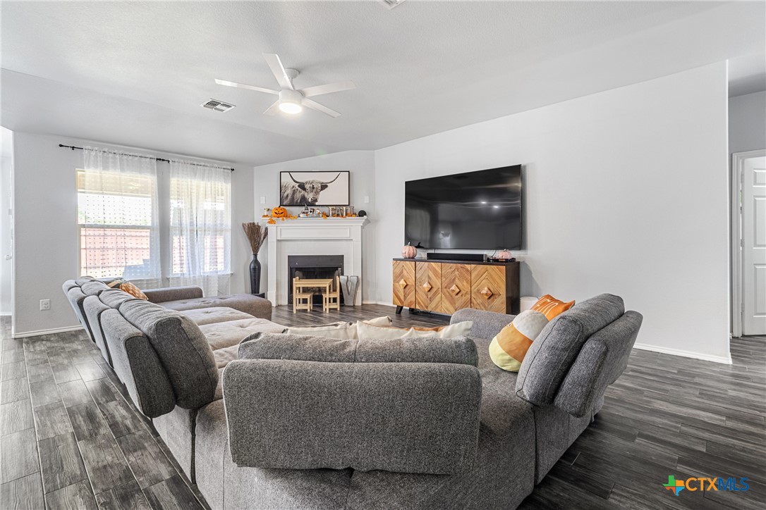 5411 Red Pine Drive , Killeen, TX, 76542 | 558402 | Realty Texas LLC