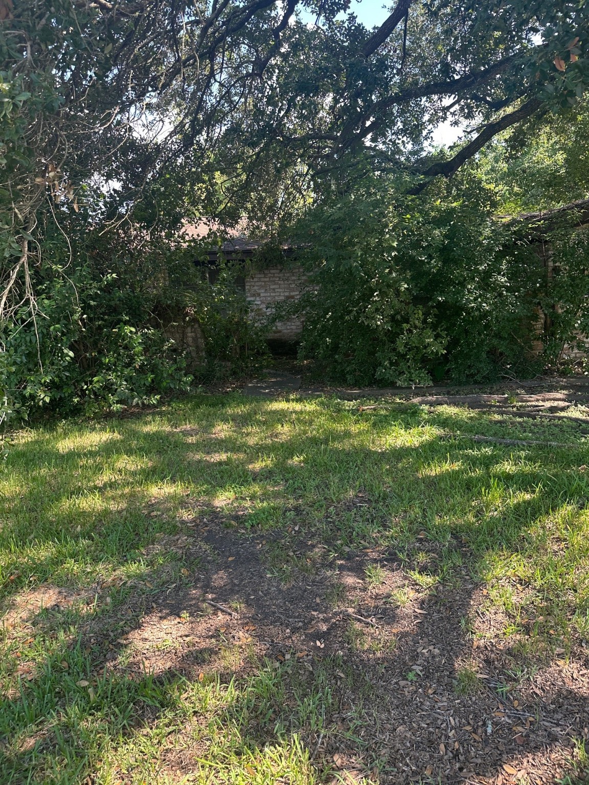 18211 Kings Row , Webster, TX, 77058 | 95015993 | Realty Texas LLC