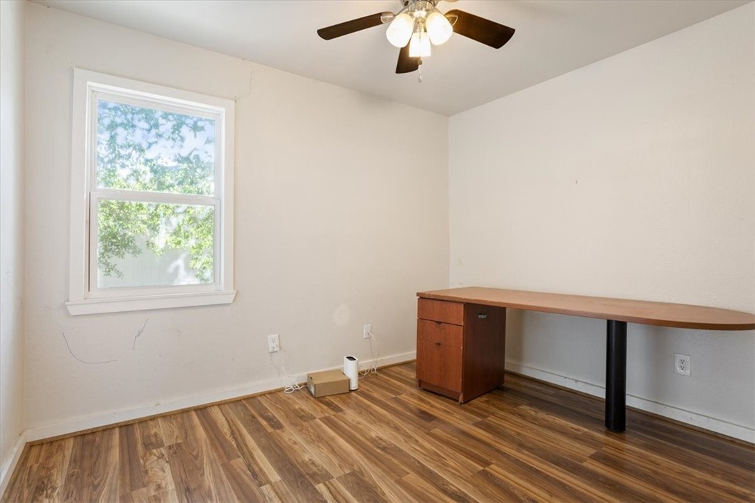 104 Austin Street , Gatesville, TX, 76528 | 225822 | Realty Texas LLC