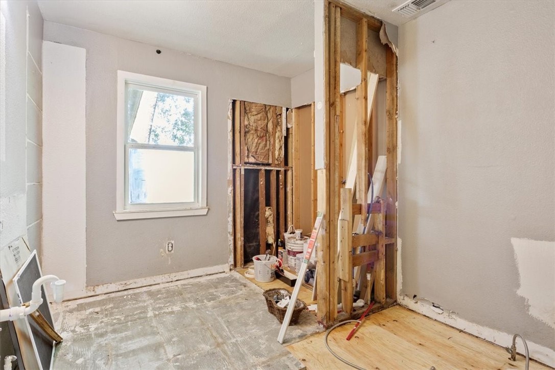 104 Austin Street , Gatesville, TX, 76528 | 225822 | Realty Texas LLC