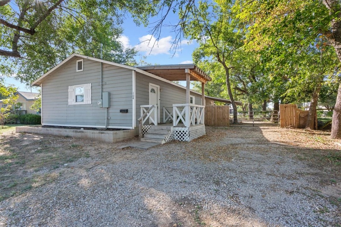 104 Austin Street , Gatesville, TX, 76528 | 225822 | Realty Texas LLC