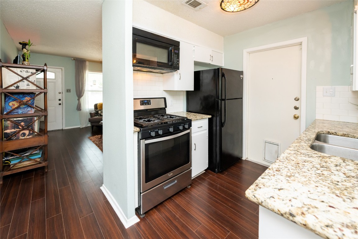 1800 Cherry Orchard Drive , Austin, TX, 78745 | 1857330 | Realty Texas LLC