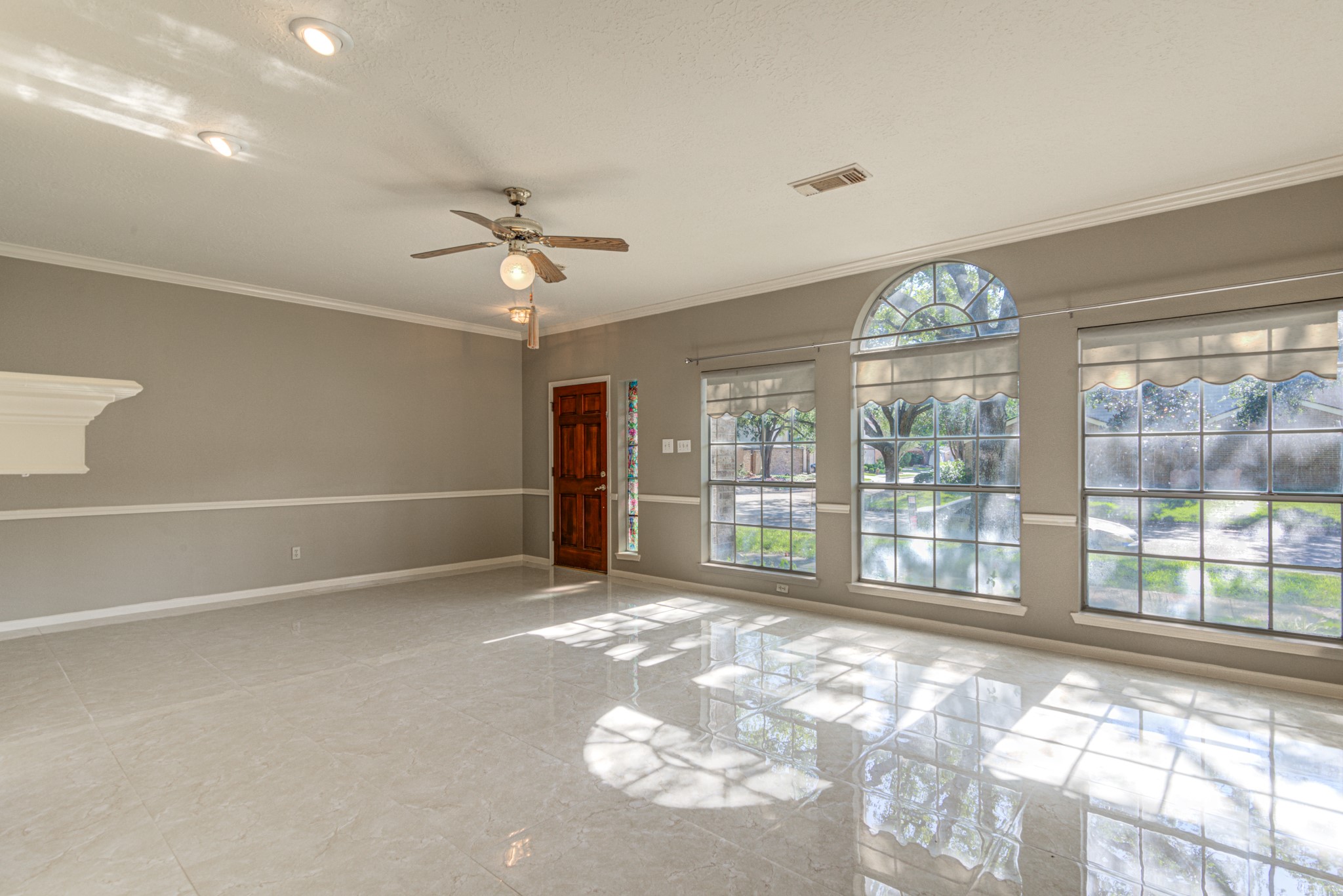 2261 Broadlawn Drive , Houston, TX, 77058 | 8977893 | Realty Texas LLC