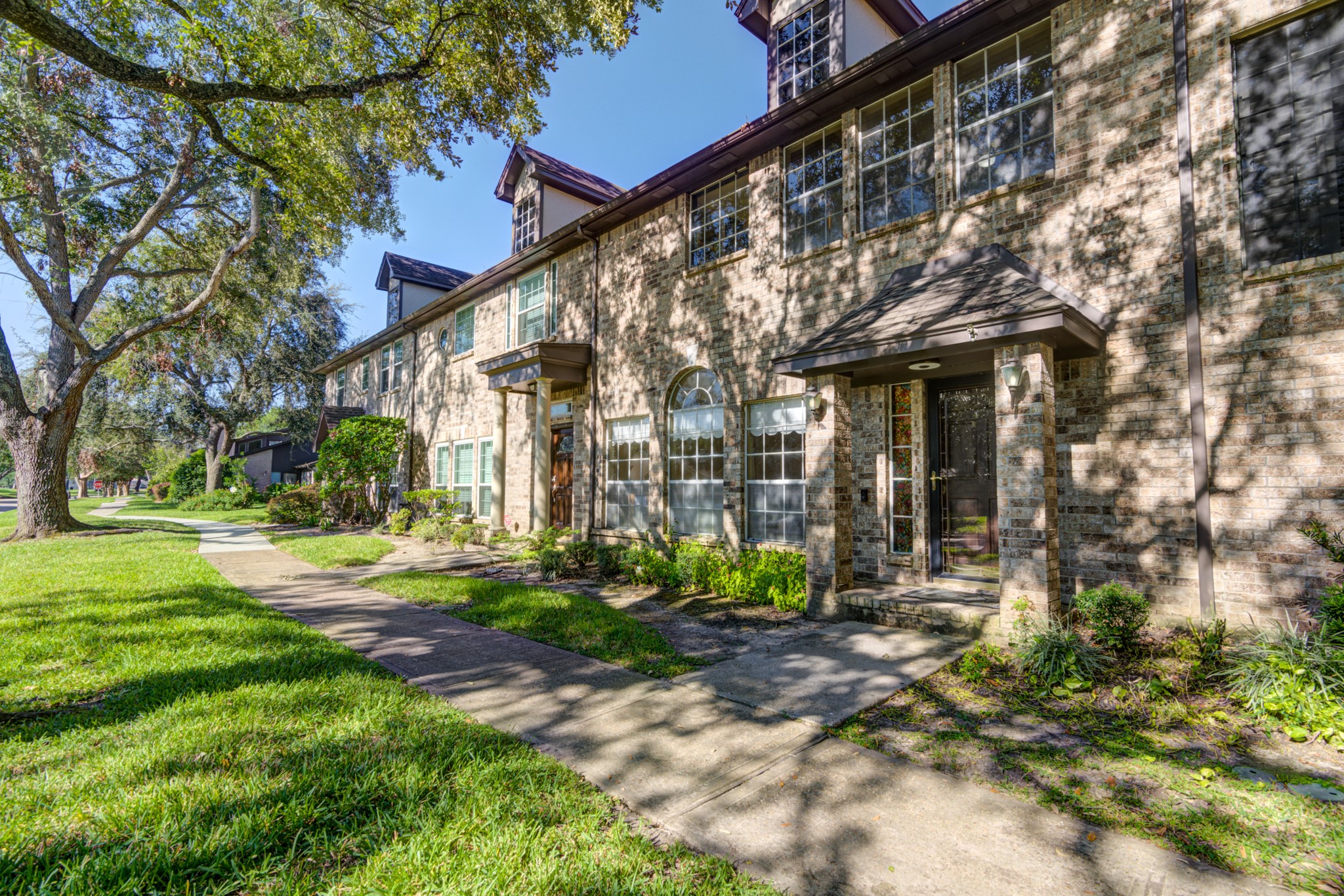 2261 Broadlawn Drive , Houston, TX, 77058 | 8977893 | Realty Texas LLC