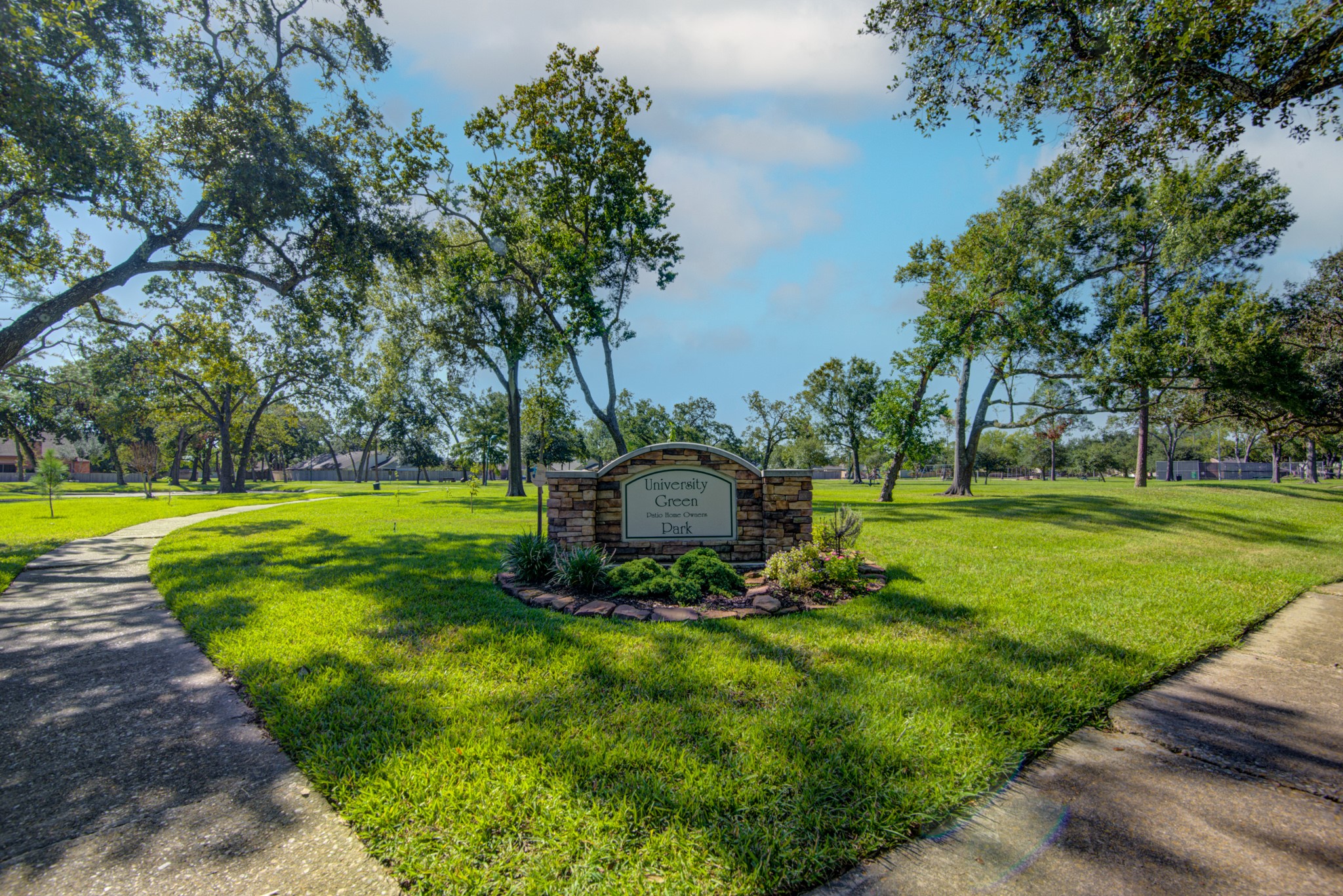 2261 Broadlawn Drive , Houston, TX, 77058 | 8977893 | Realty Texas LLC