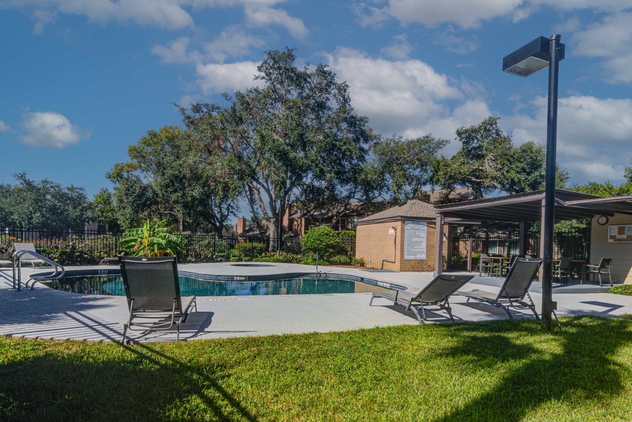 2261 Broadlawn Drive , Houston, TX, 77058 | 8977893 | Realty Texas LLC