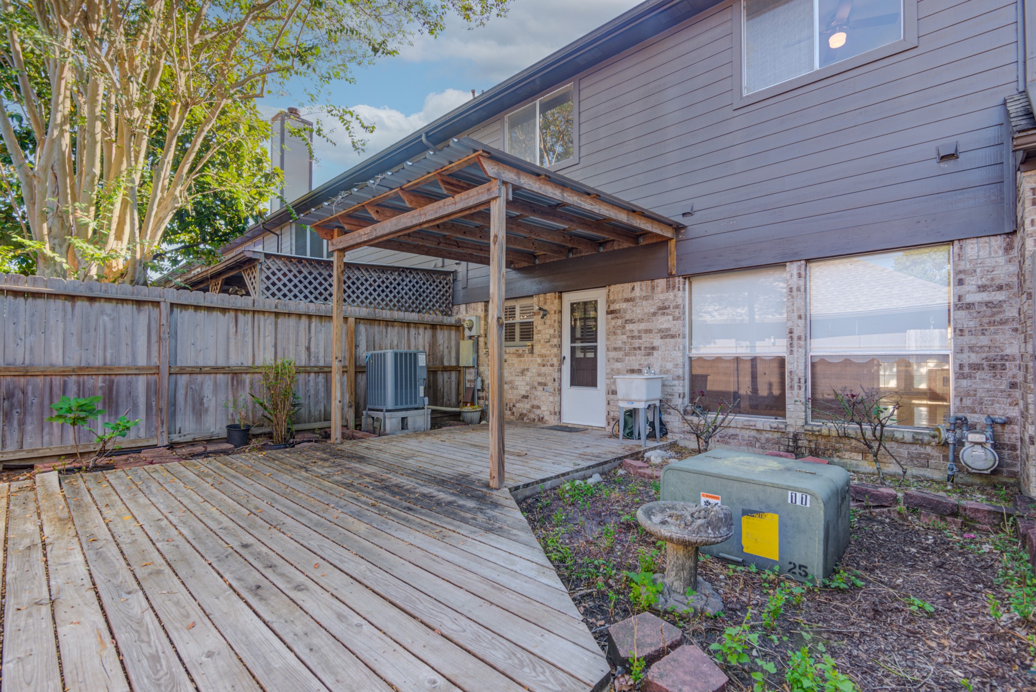 2261 Broadlawn Drive , Houston, TX, 77058 | 8977893 | Realty Texas LLC