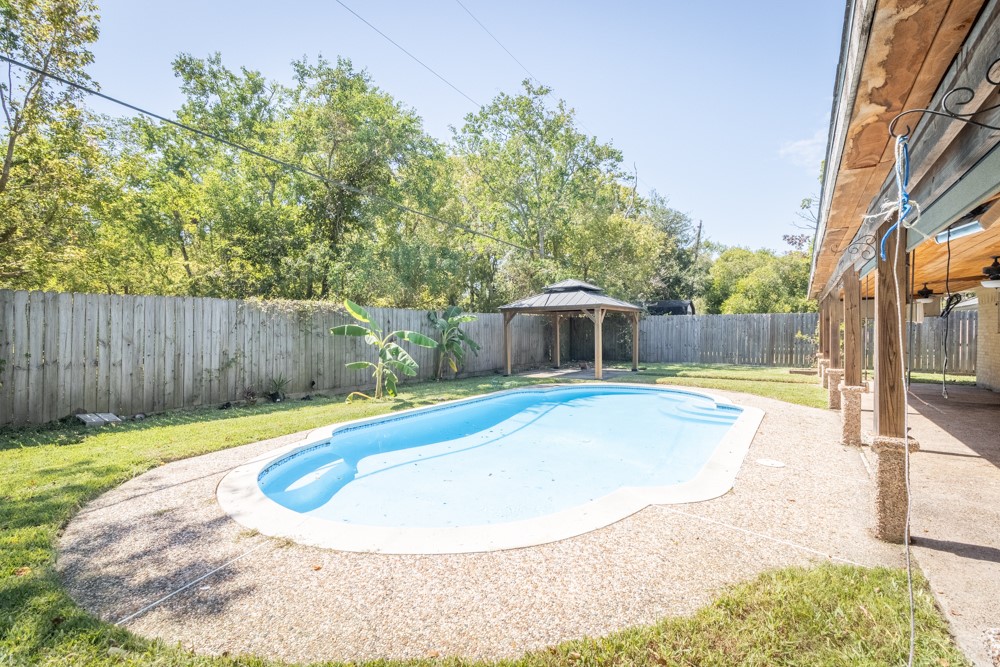 8009 College Avenue , Texas City, TX, 77591 | 10609760 | Realty Texas LLC