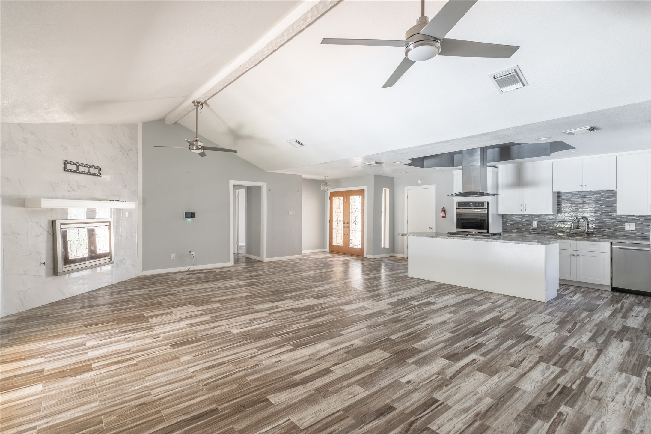 8009 College Avenue , Texas City, TX, 77591 | 10609760 | Realty Texas LLC