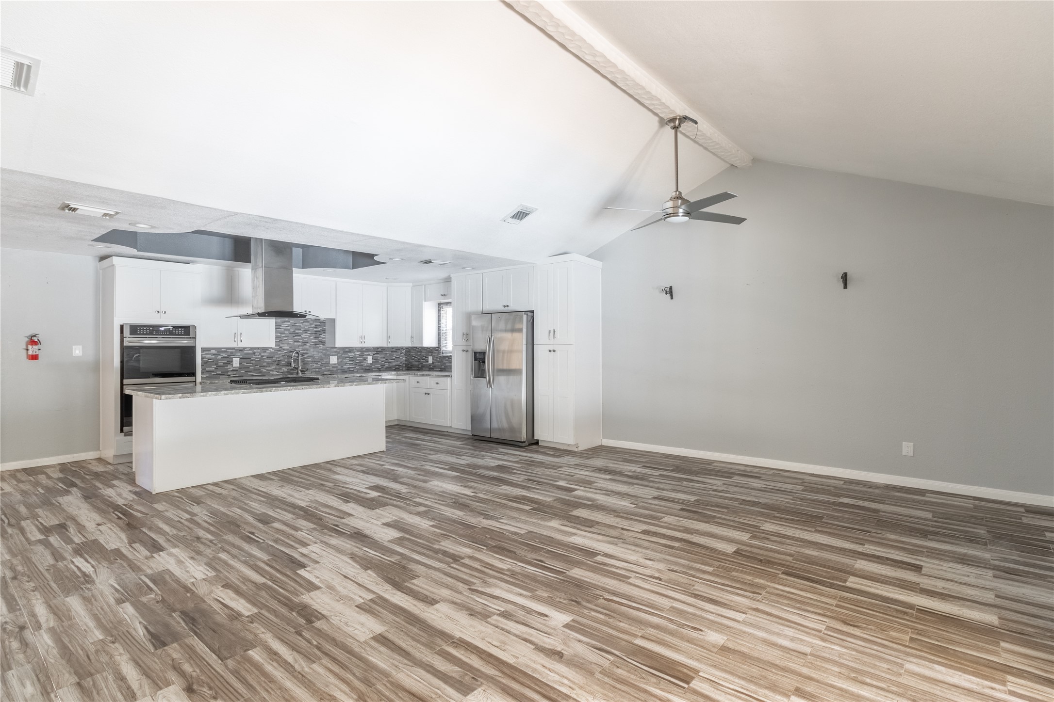 8009 College Avenue , Texas City, TX, 77591 | 10609760 | Realty Texas LLC