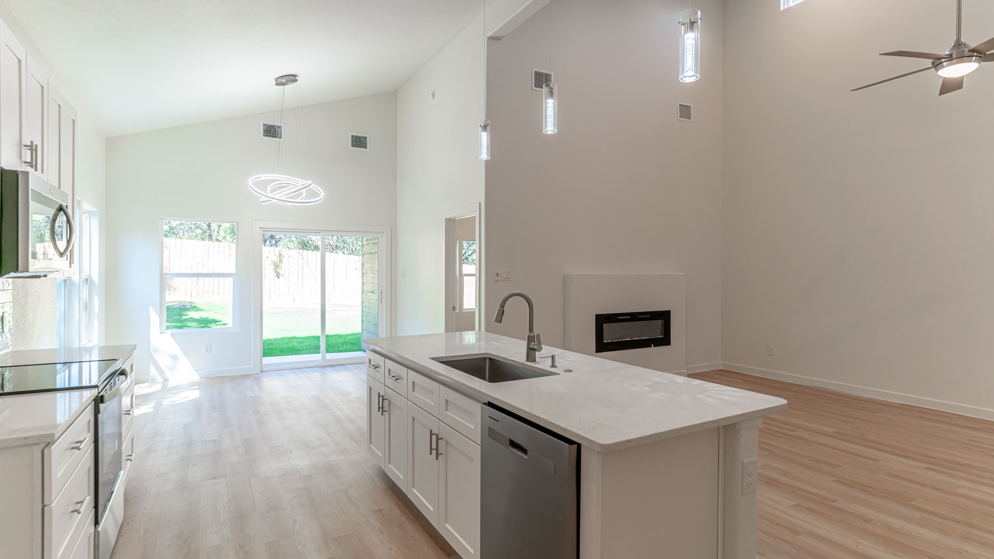 904 Arkansas River Drive , Granbury, TX, 76048 | 20747102 | Realty Texas LLC