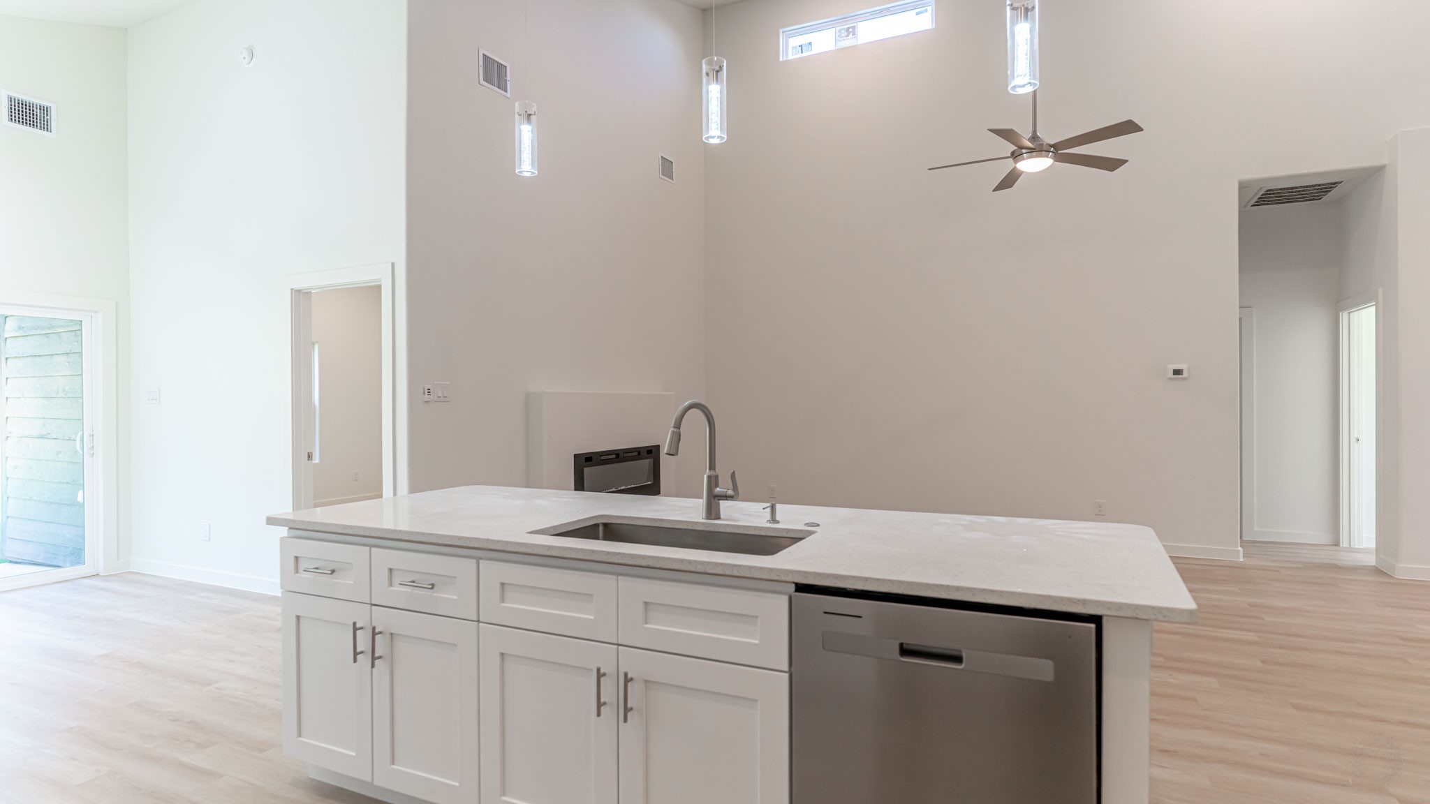 904 Arkansas River Drive , Granbury, TX, 76048 | 20747102 | Realty Texas LLC