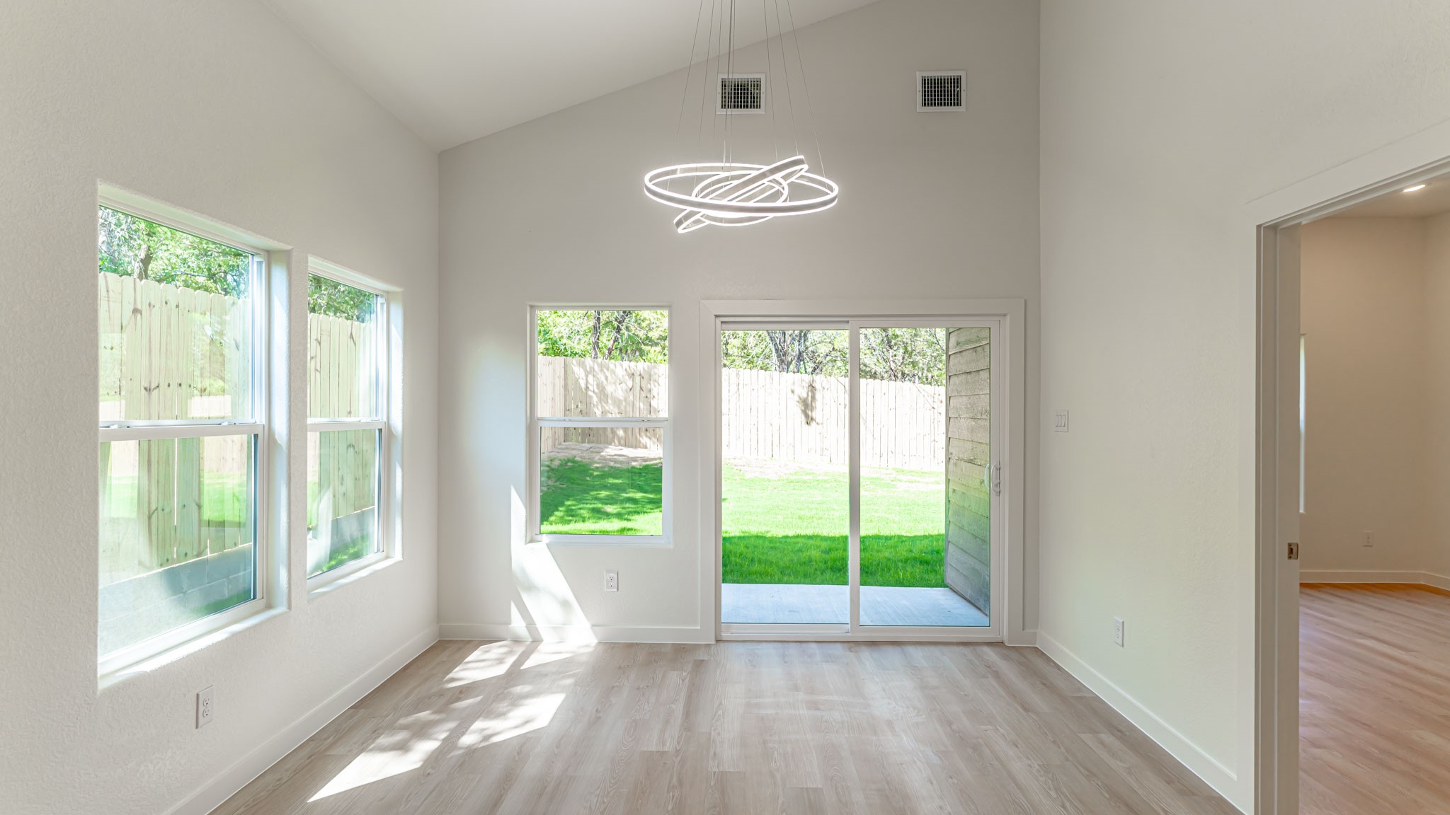 904 Arkansas River Drive , Granbury, TX, 76048 | 20747102 | Realty Texas LLC