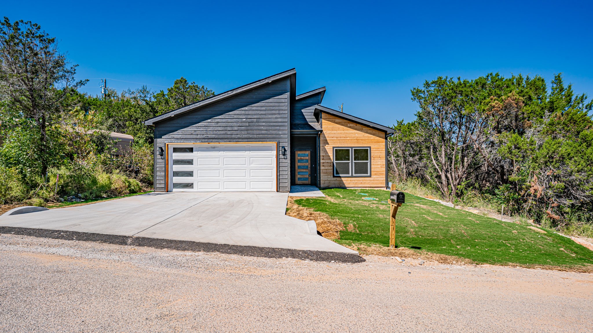 904 Arkansas River Drive , Granbury, TX, 76048 | 20747102 | Realty Texas LLC