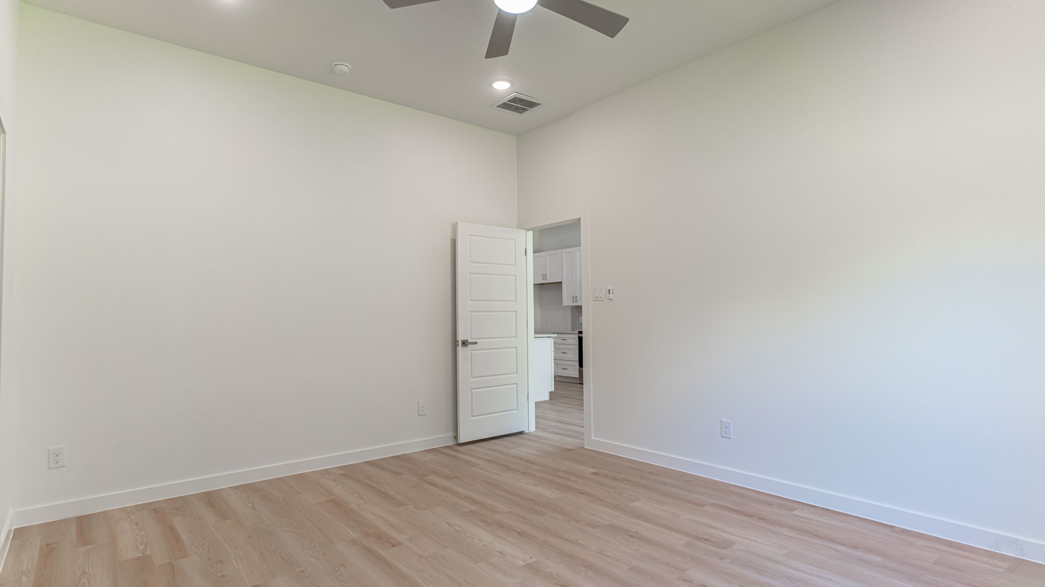 904 Arkansas River Drive , Granbury, TX, 76048 | 20747102 | Realty Texas LLC