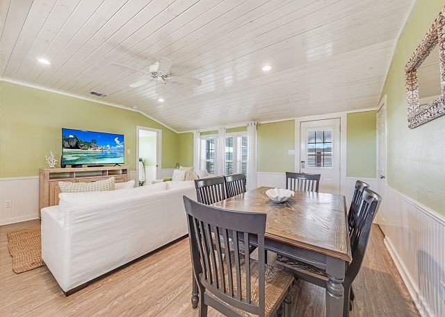 523 S Station Street H , Port Aransas, TX, 78373 | 449186 | Realty Texas LLC