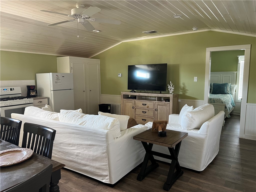 523 S Station Street H , Port Aransas, TX, 78373 | 449186 | Realty Texas LLC