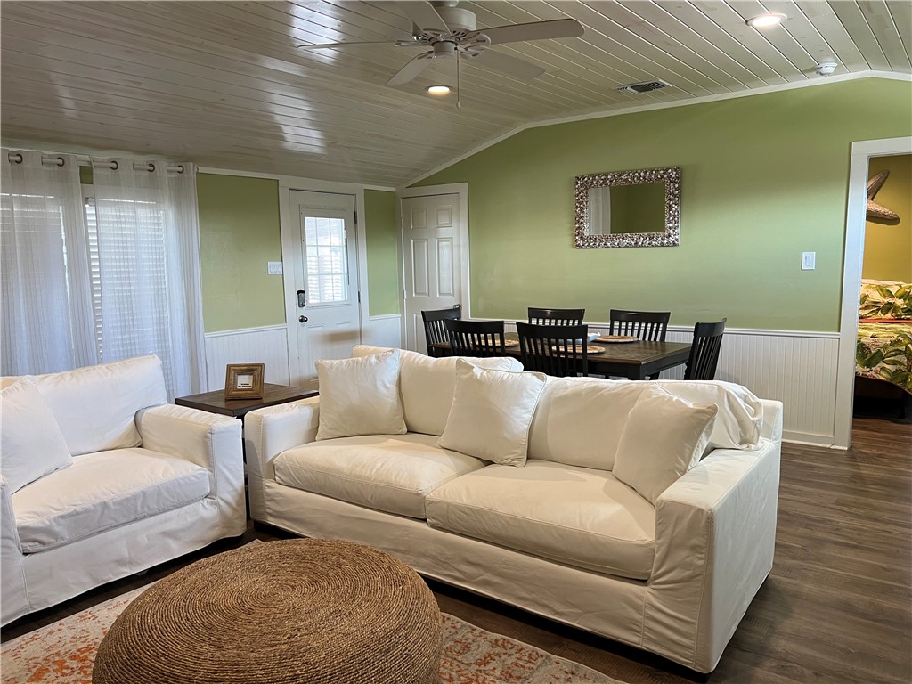 523 S Station Street H , Port Aransas, TX, 78373 | 449186 | Realty Texas LLC