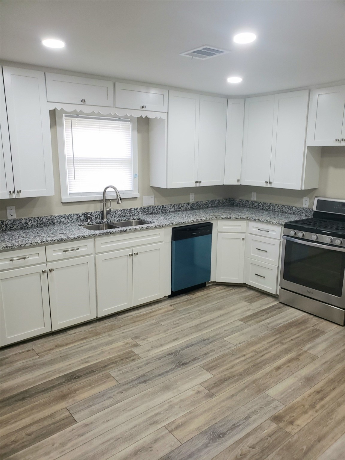 2506 Pearland Avenue , Pearland, TX, 77581 | 87469332 | Realty Texas LLC
