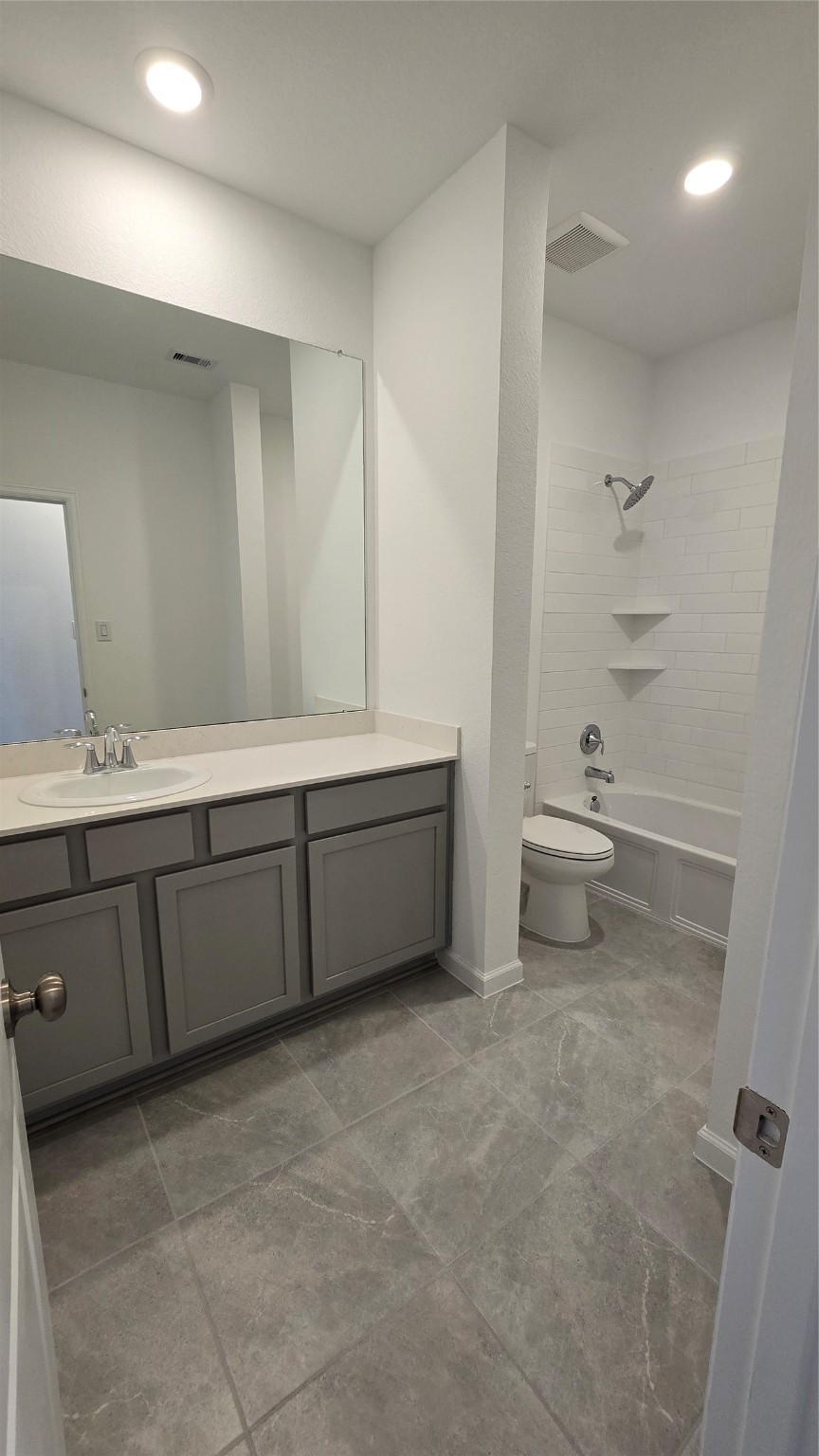 2111 Toyhill Falls Lane , League City, TX, 77573 | 95317189 | Realty Texas LLC
