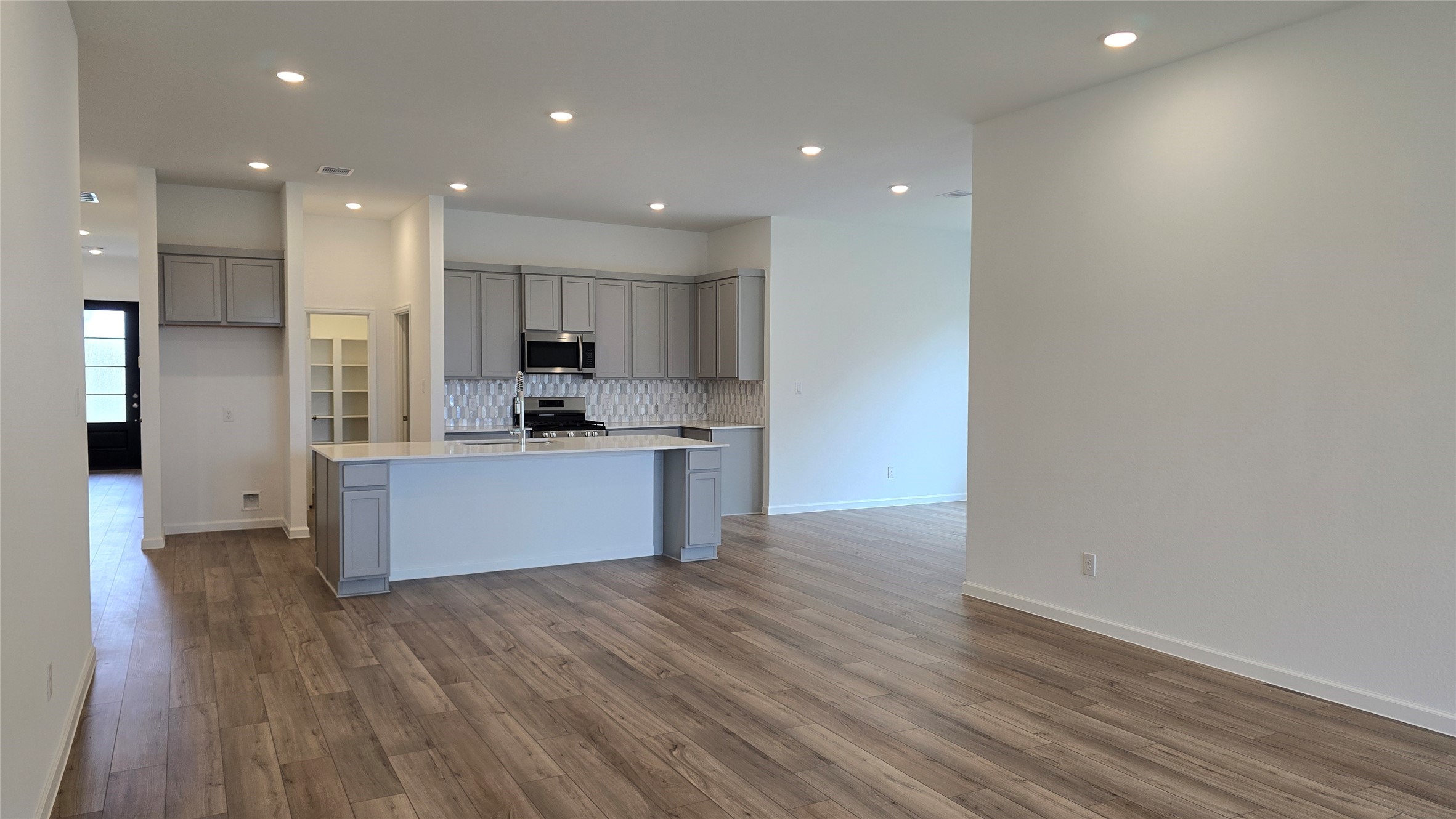 2111 Toyhill Falls Lane , League City, TX, 77573 | 95317189 | Realty Texas LLC