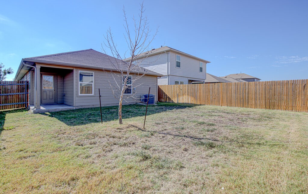 303 Euclid Lane , Uhland, TX, 78640 | 7856903 | Realty Texas LLC