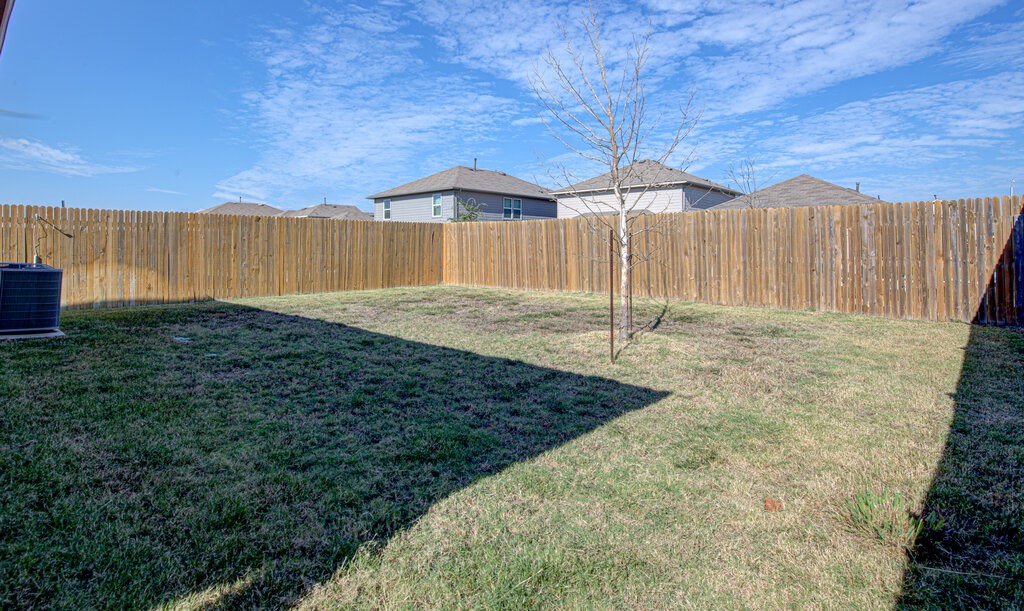 303 Euclid Lane , Uhland, TX, 78640 | 7856903 | Realty Texas LLC