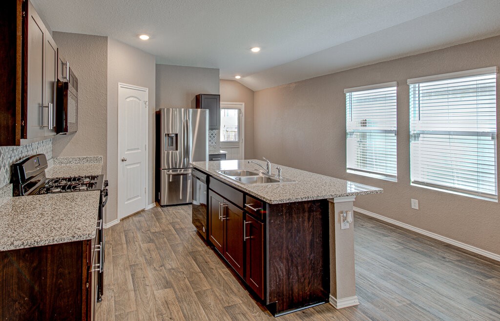 303 Euclid Lane , Uhland, TX, 78640 | 7856903 | Realty Texas LLC