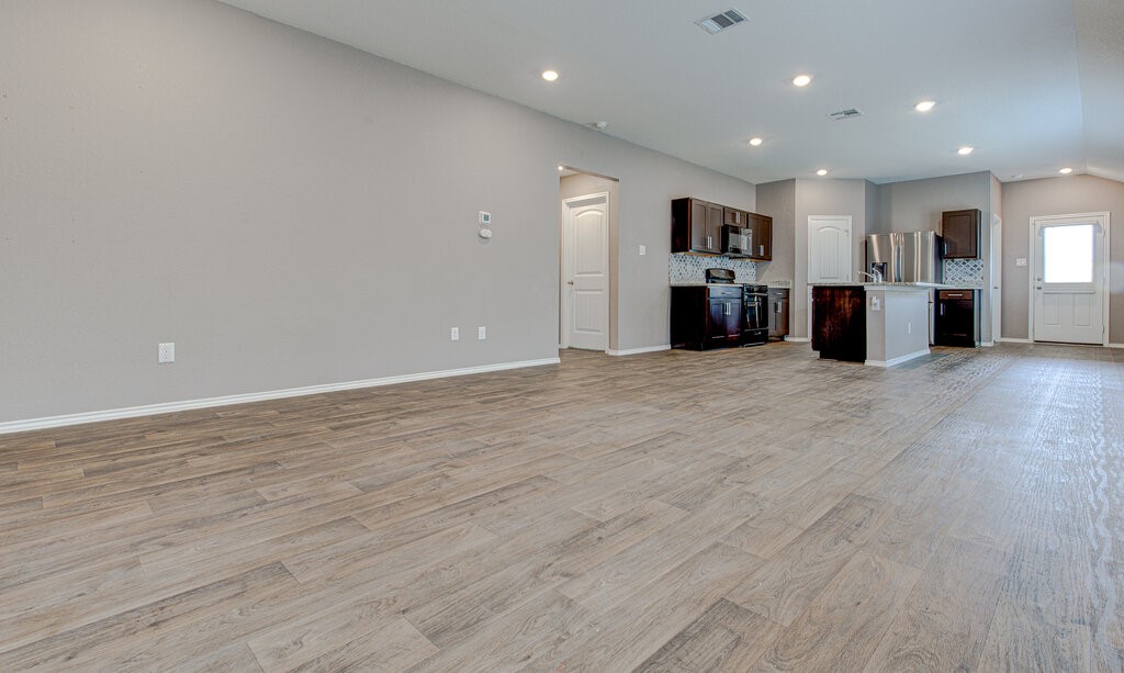 303 Euclid Lane , Uhland, TX, 78640 | 7856903 | Realty Texas LLC