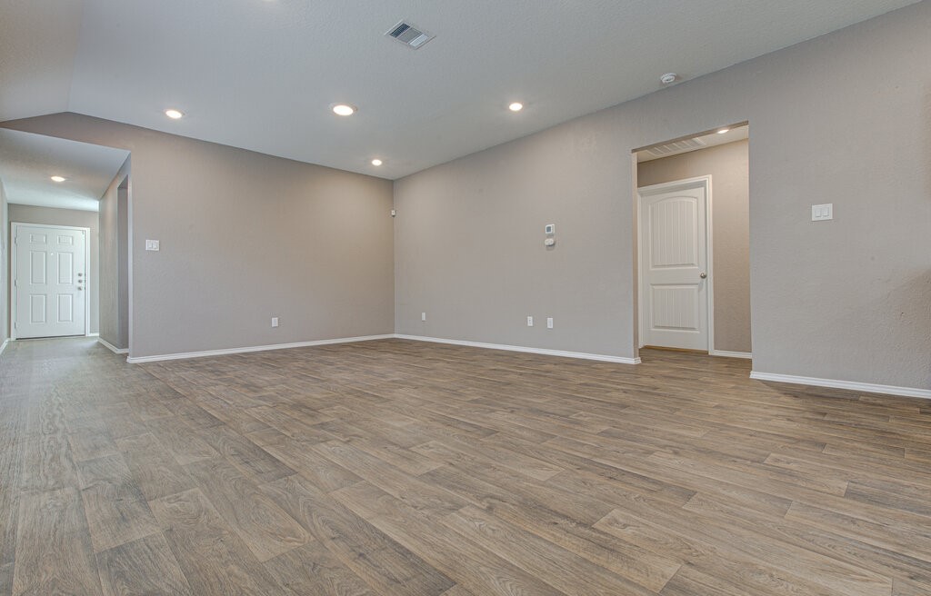 303 Euclid Lane , Uhland, TX, 78640 | 7856903 | Realty Texas LLC
