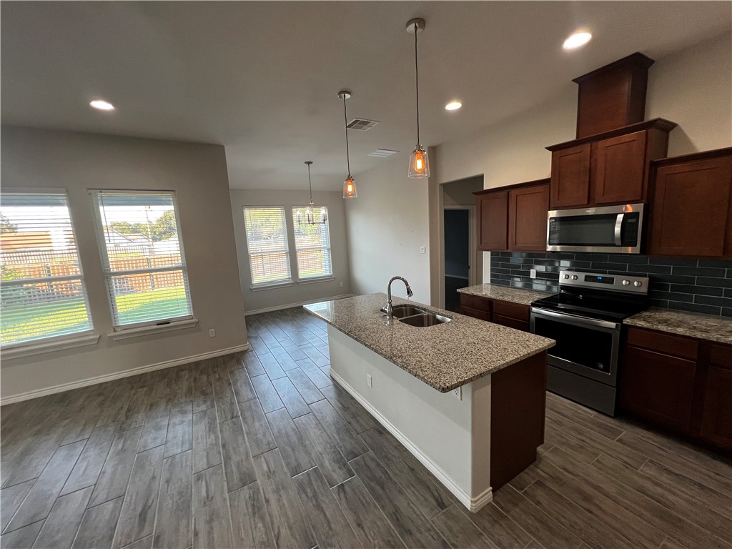 6426 Sam Houston Street 