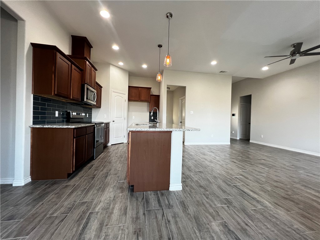 6426 Sam Houston Street 