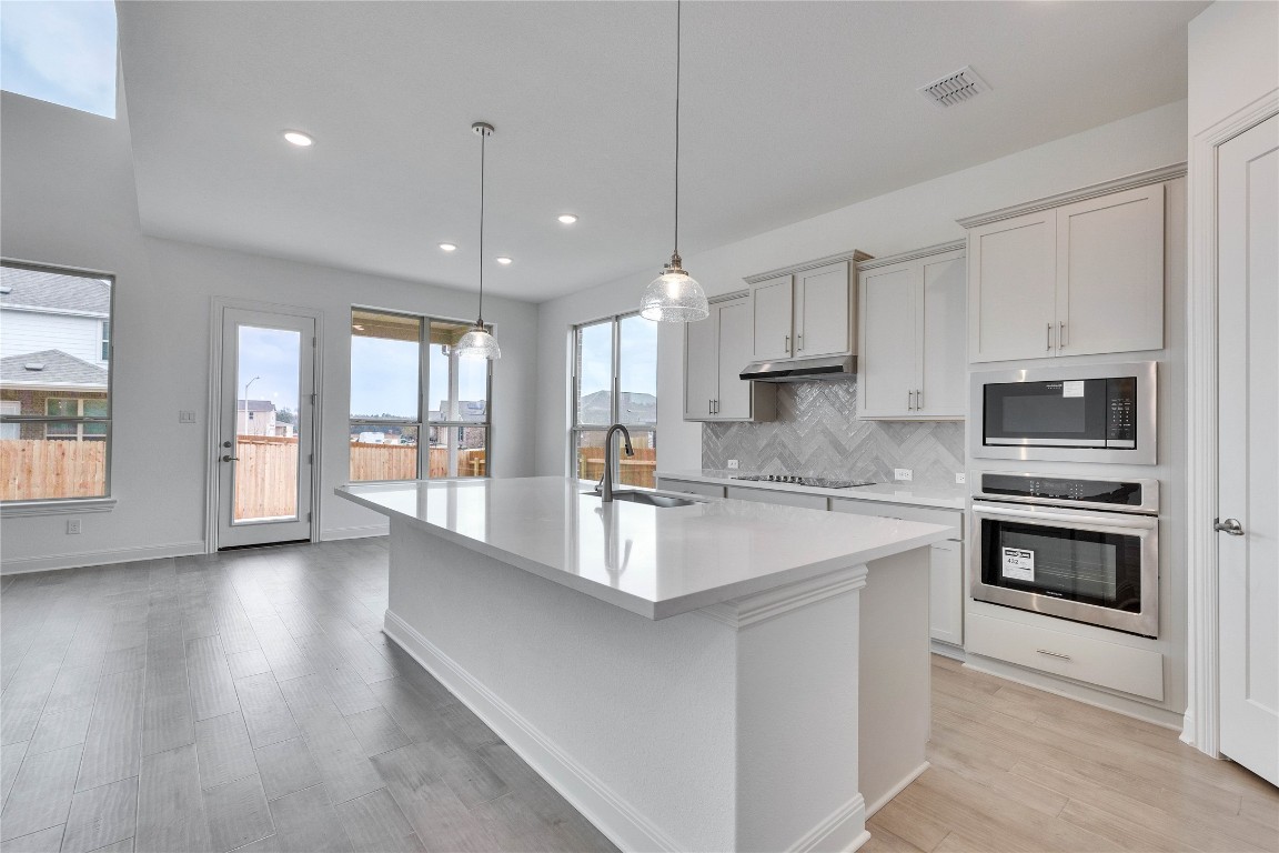 1733 Scenic Heights Trail , Georgetown, TX, 78628 | 9285829 | Realty Texas LLC