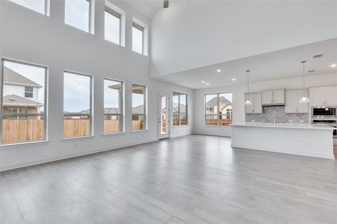 1733 Scenic Heights Trail , Georgetown, TX, 78628 | 9285829 | Realty Texas LLC