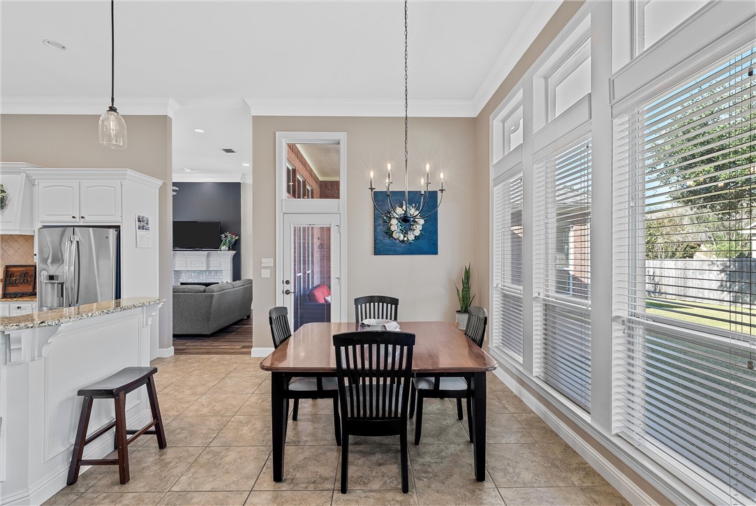 205 Ranchgate Trail , McGregor, TX, 76657 | 225938 | Realty Texas LLC