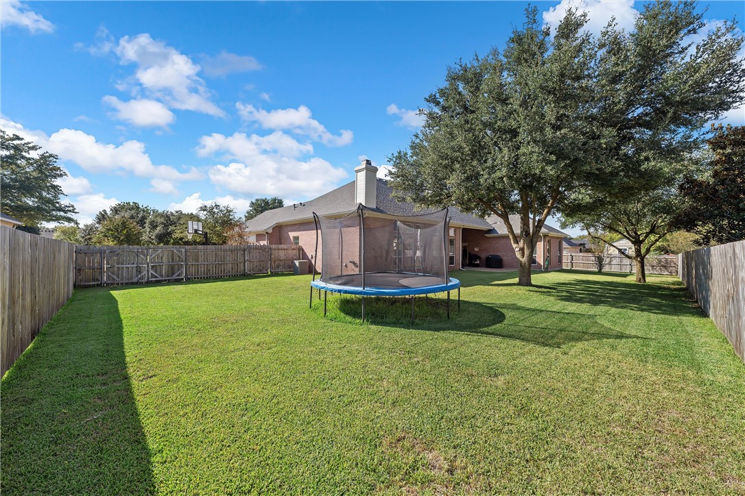 205 Ranchgate Trail , McGregor, TX, 76657 | 225938 | Realty Texas LLC