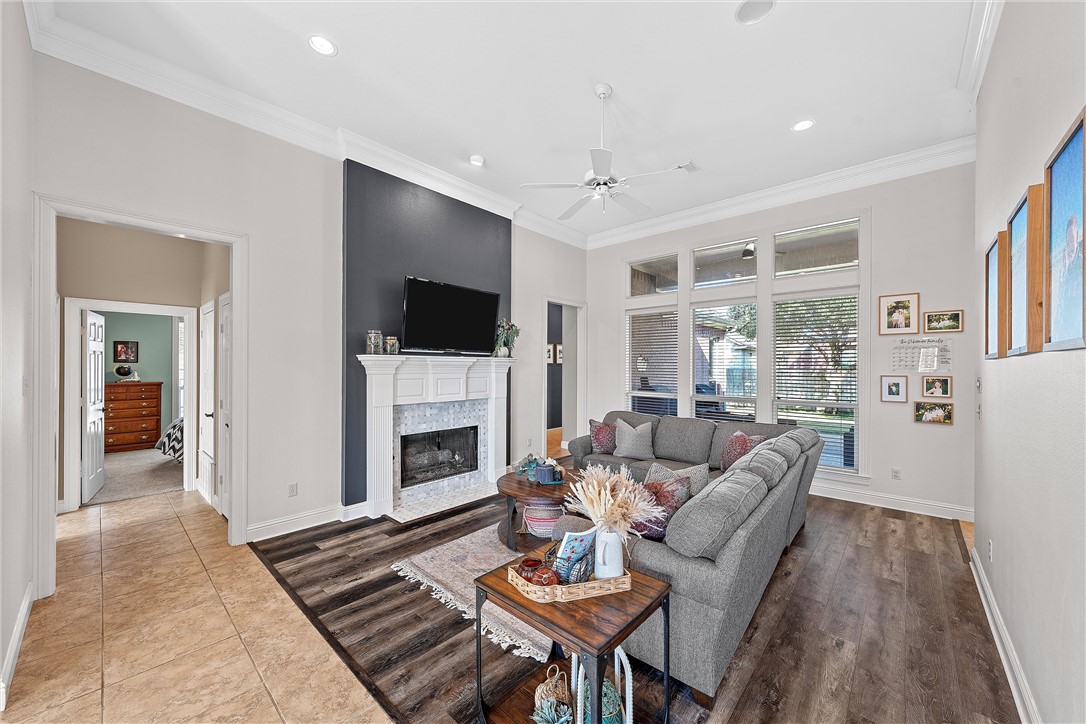 205 Ranchgate Trail , McGregor, TX, 76657 | 225938 | Realty Texas LLC