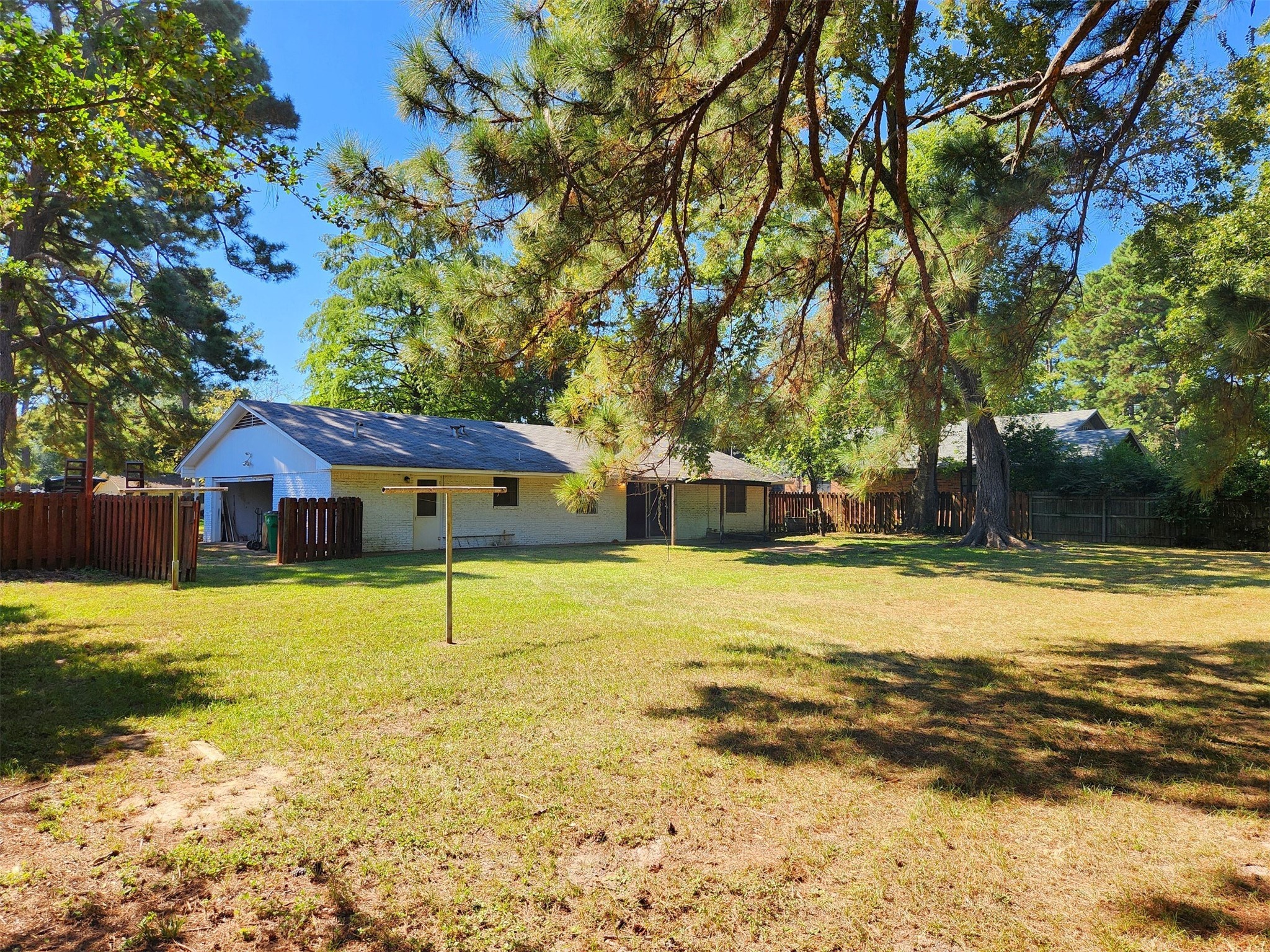 115 Meadowbrook Drive , Palestine, TX, 75803 | 20752327 | Realty Texas LLC